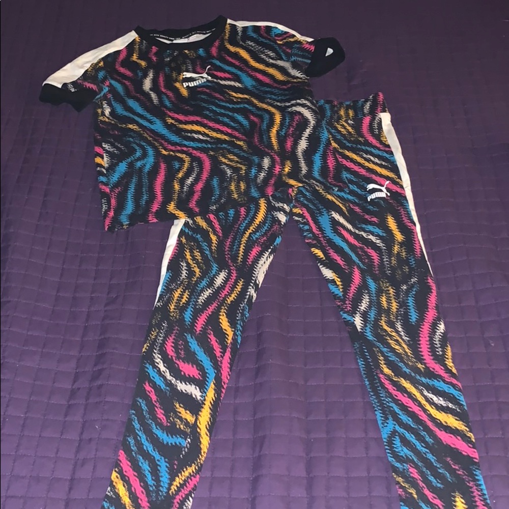 Puma Women’s Wild Pack Legging & Cropped Tee Set